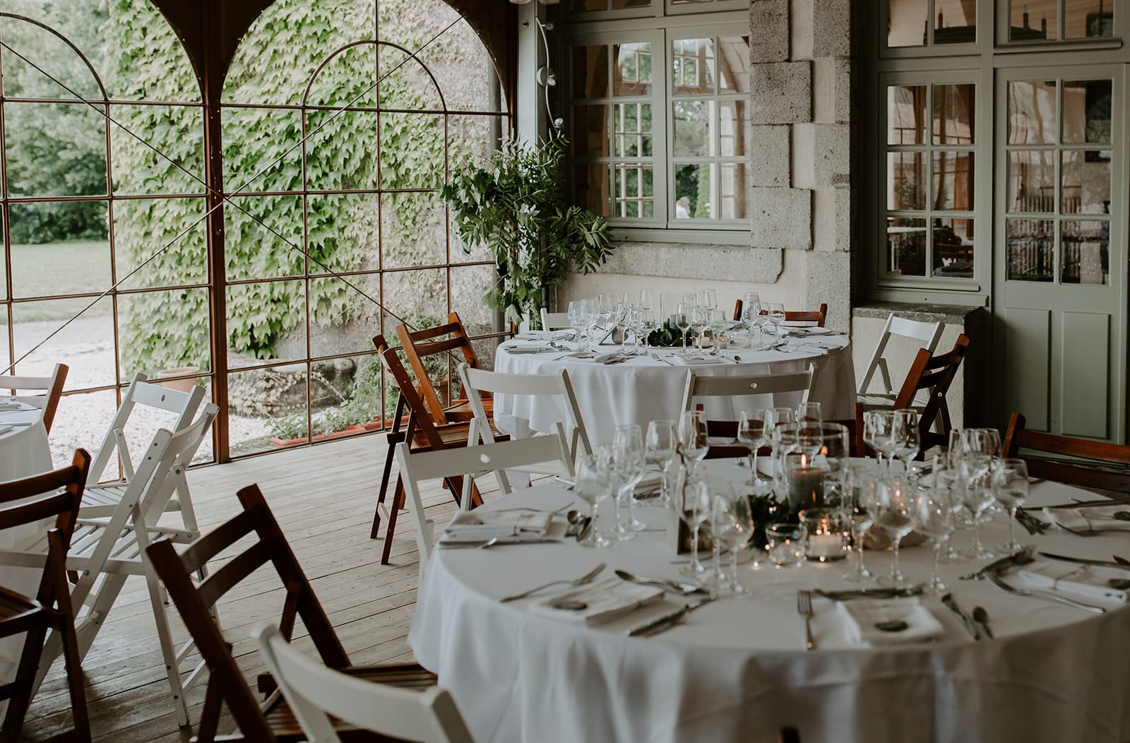 mariage_chateau_la_flocelliere_vendee_flavie_nelly_photographe-12-obonheurdesdames-decoration-mariage-location-vegetal