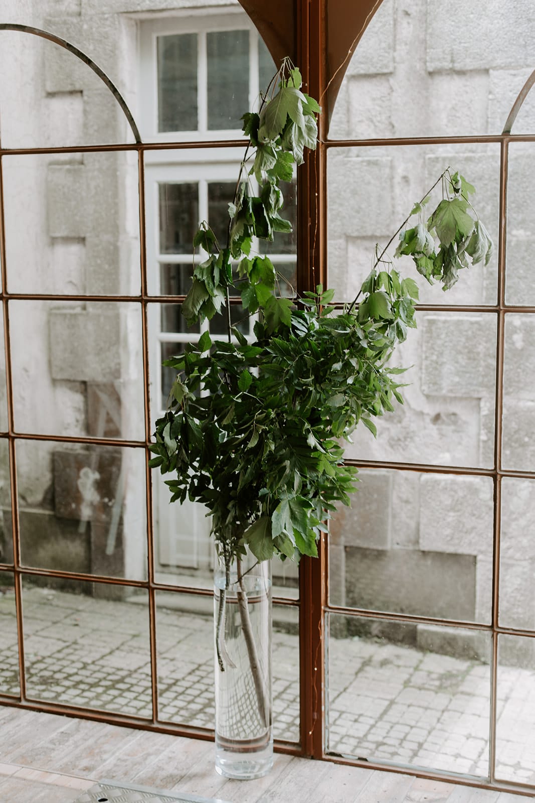 mariage_chateau_la_flocelliere_vendee_flavie_nelly_photographe-25-obonheurdesdames-decoration-mariage-location-vegetal