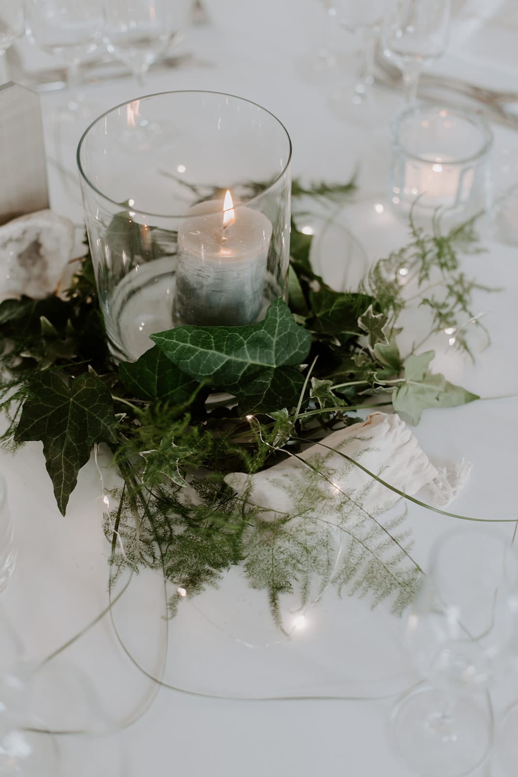 mariage_chateau_la_flocelliere_vendee_flavie_nelly_photographe-31-obonheurdesdames-decoration-mariage-location-vegetal