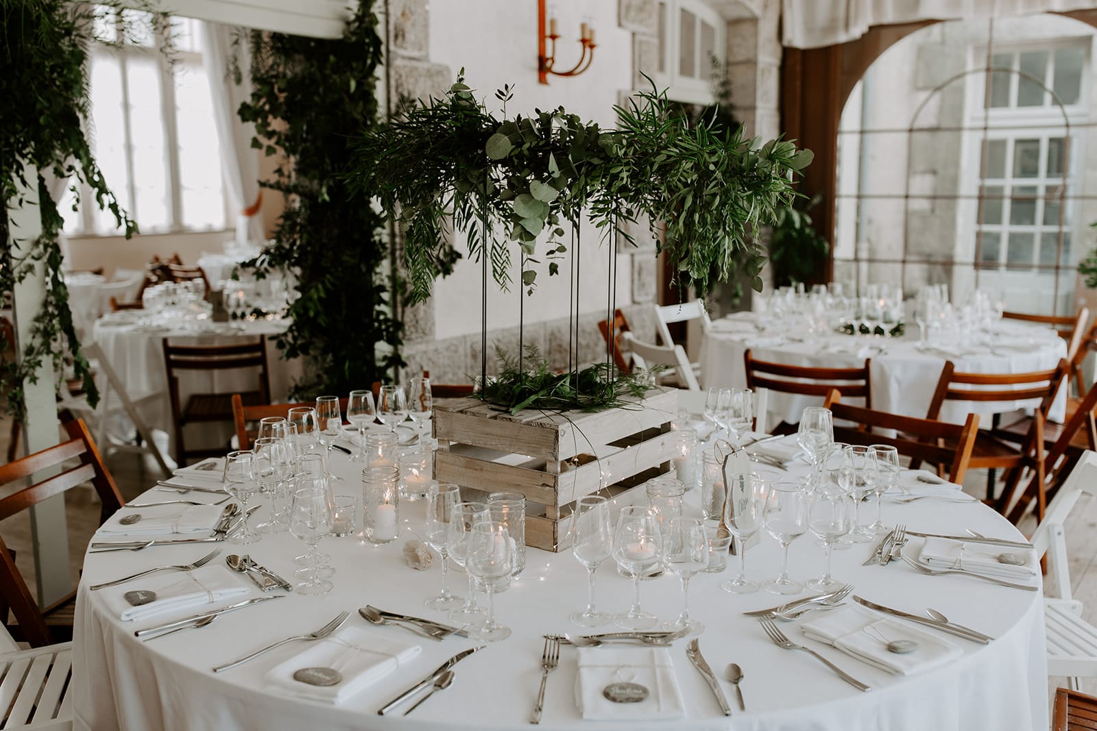 mariage_chateau_la_flocelliere_vendee_flavie_nelly_photographe-48-obonheurdesdames-decoration-mariage-location-vegetal