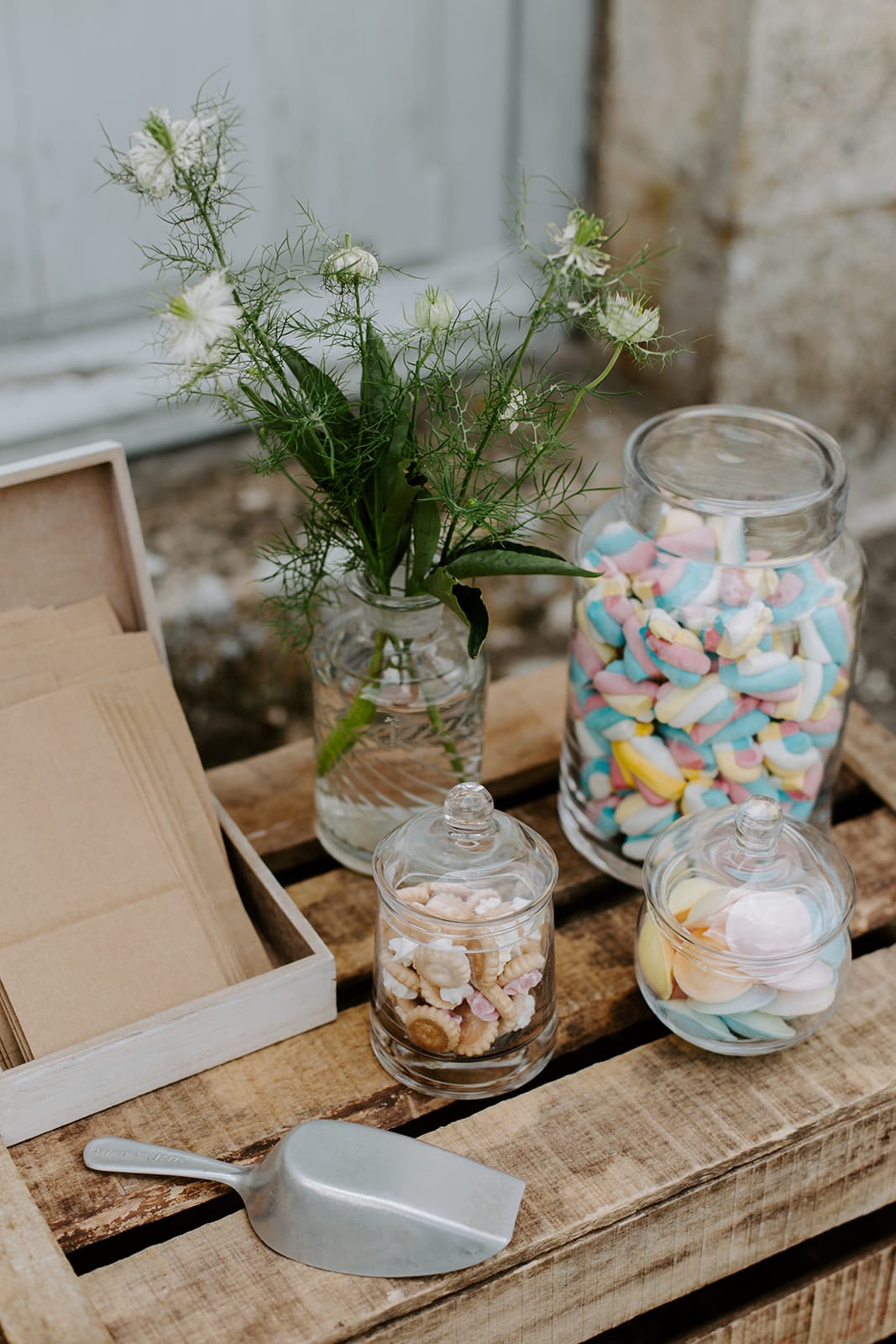 mariage_chateau_la_flocelliere_vendee_flavie_nelly_photographe-92-obonheurdesdames-decoration-mariage-location-vegetal